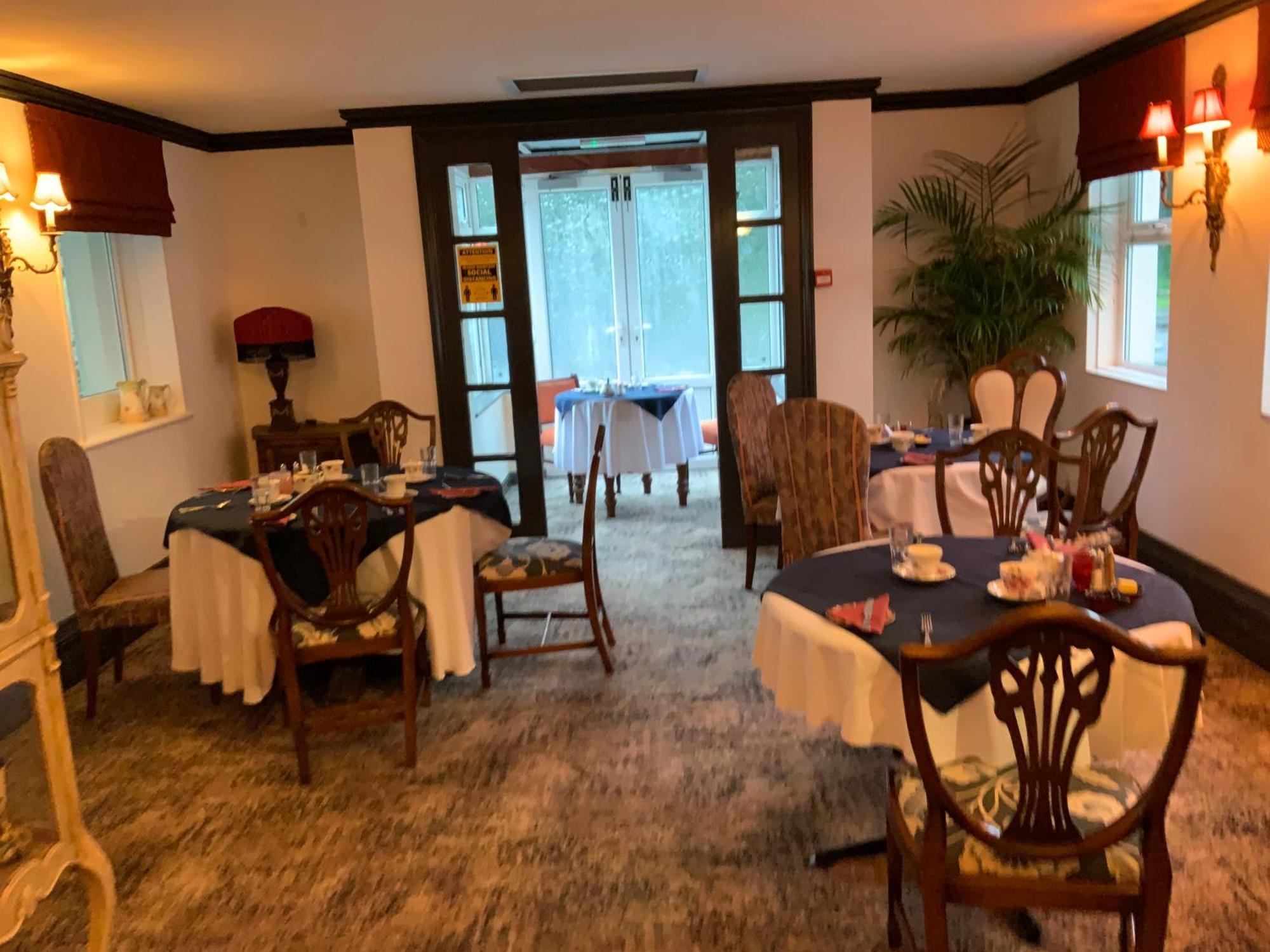 Hotel The White House Sennybridge Esterno foto