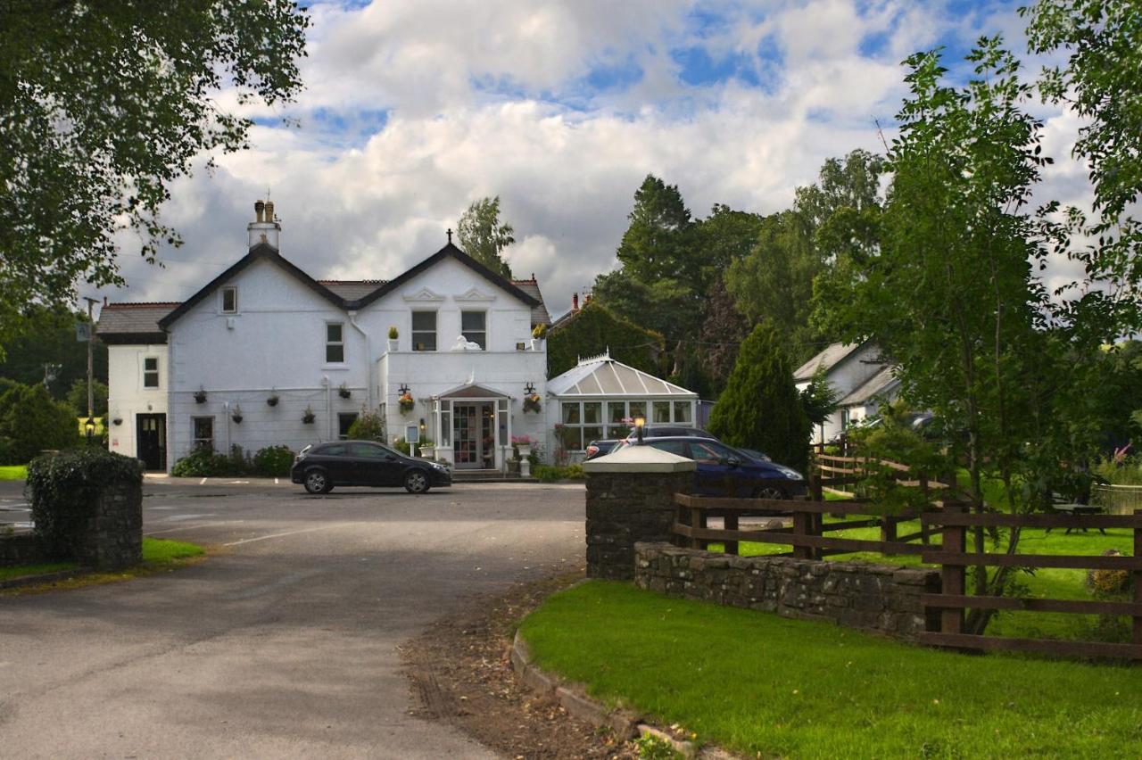 Hotel The White House Sennybridge Esterno foto